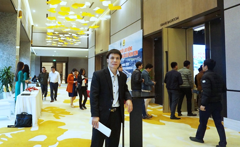 Lê Nam, CEO Adcentral, tại sự kiện cung cấp dịch vụ video cho Công ty Lọc hóa dầu Nghi Sơn.